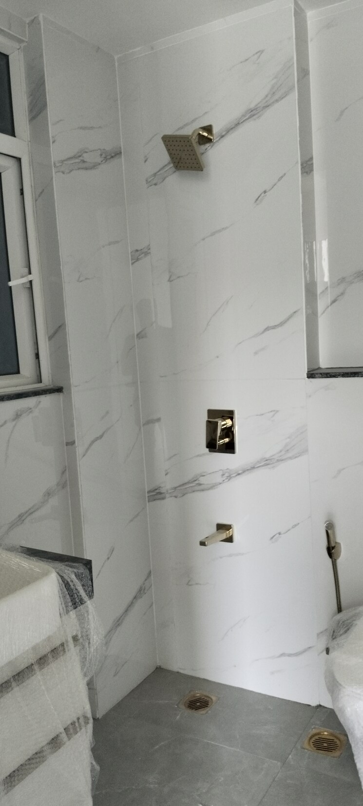 Bathroom, smart-world-orchard 3 Bedroom 1680 Sq.Ft. Builder Floor In Sector 61 Gurgaon 9100747