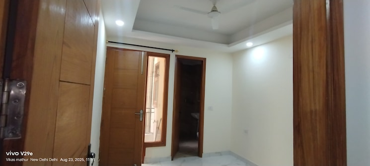 Room, paryavaran complex 2 Bedroom 750 Sq.Ft. Apartment In Paryavaran Complex Delhi 9100758
