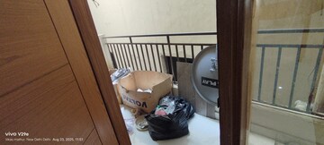 Team Area in 2 BHK Apartment at Paryavaran Complex – for Rent