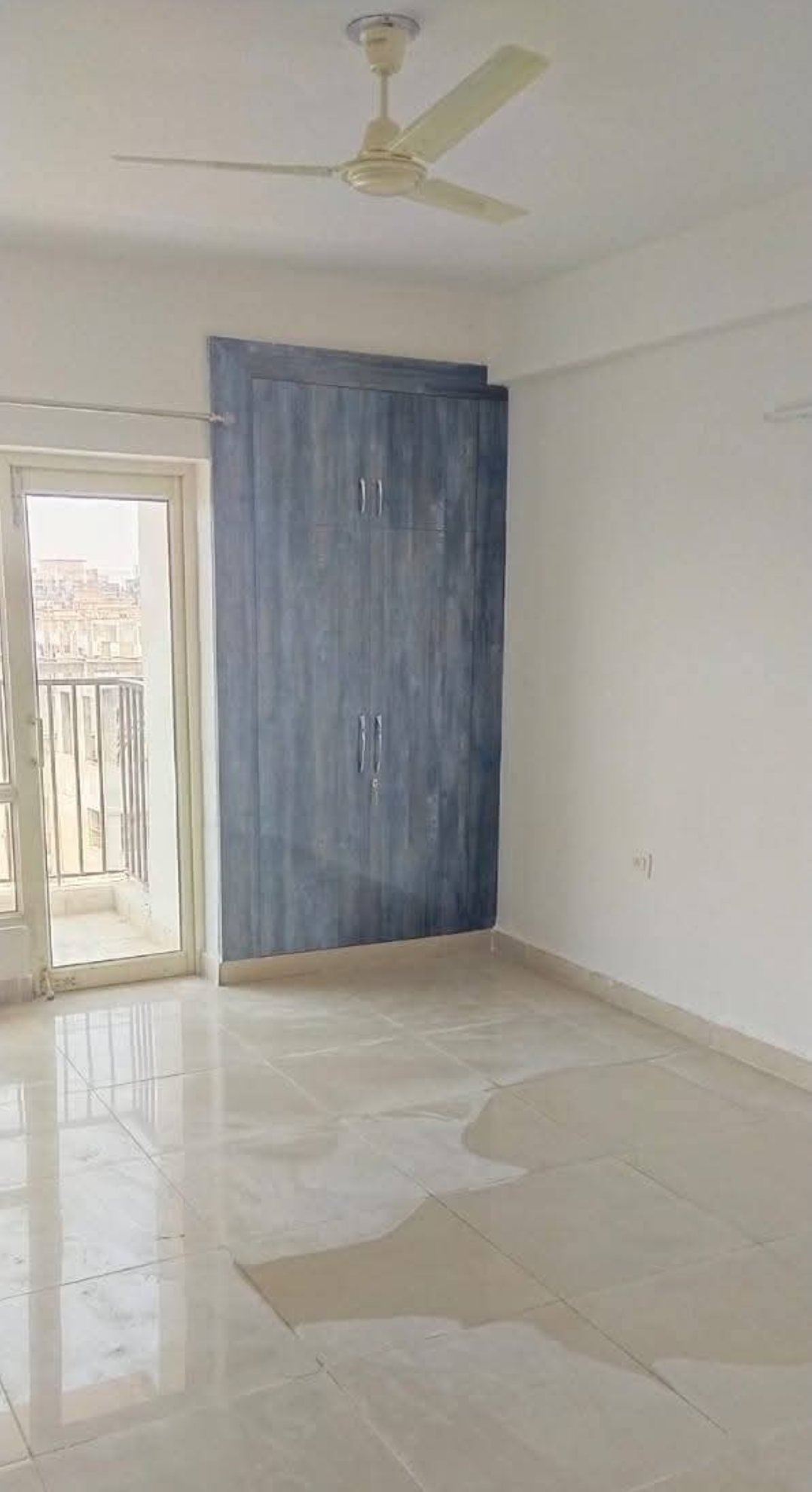 2.5 BHK Apartment For Rent in Panchsheel Greens II