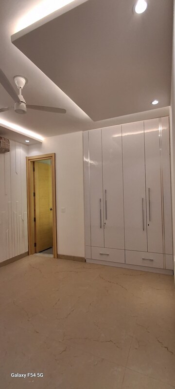 Building Lobby in 4 BHK Apartment at Vasant Kunj – for Rent