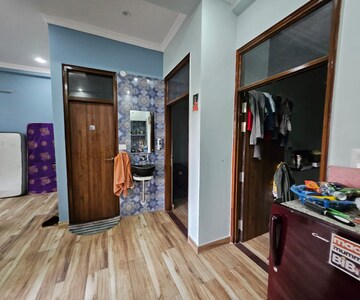 Bedroom in 2 BHK Independent House at Gomti Nagar – for Rent