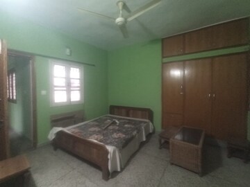 Master Bedroom in 2 BHK Apartment at Vasant Kunj – for Rent