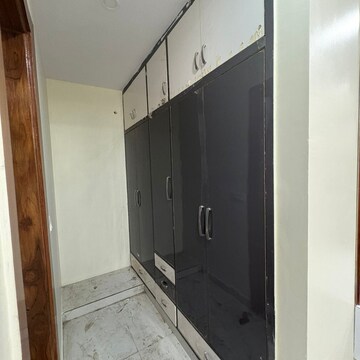 Kitchen in 3 BHK Builder Floor at Sector 47 – for Rent