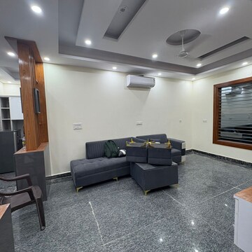 Team Area in 3 BHK Builder Floor at Sector 47 – for Rent