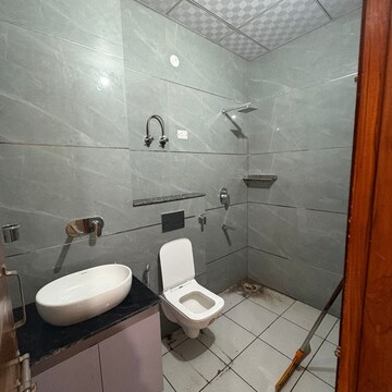 Bathroom in 3 BHK Builder Floor at Sector 47 – for Rent