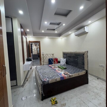 Bedroom in 3 BHK Builder Floor at Sector 47 – for Rent