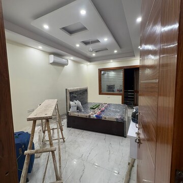 Bathroom in 3 BHK Builder Floor at Sector 47 – for Rent