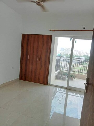 3 BHK Apartment For Rent in Sector 1