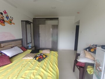 Bedroom in 2 BHK Apartment at Om Sai Chembur Nandadeep CHS, Chembur – for Rent