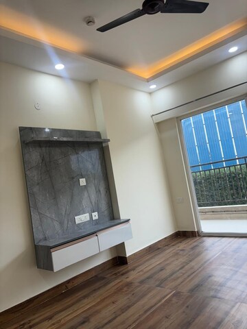 Furnished Amenities in 3 BHK Apartment at Ace Divino, Sector 1 Greater Noida – for Rent