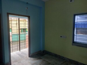 Room in 2 BHK Apartment at Sodepur – for Sale