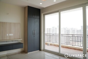 Bedroom in 4 BHK Apartment at Sector 88 – for Rent