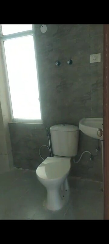 Bathroom in 3 BHK Apartment at Amrapali Dream Valley, Tech Zone 4 Greater Noida – for Rent