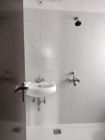 Bathroom in 3 BHK Builder Floor at Parklands, Sector 85 – for Rent