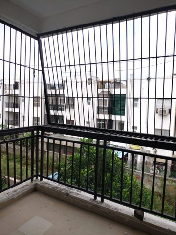 Balcony in 3 BHK Builder Floor at Parklands, Sector 85 – for Rent