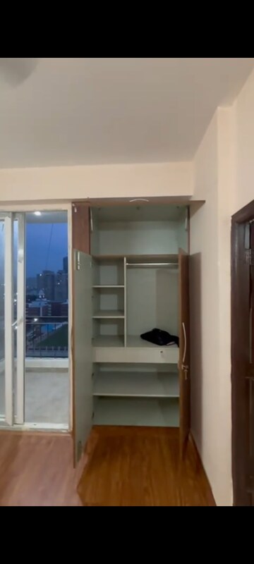 3 BHK Apartment For Rent in Amrapali Dream Valley, Tech Zone 4 Greater Noida