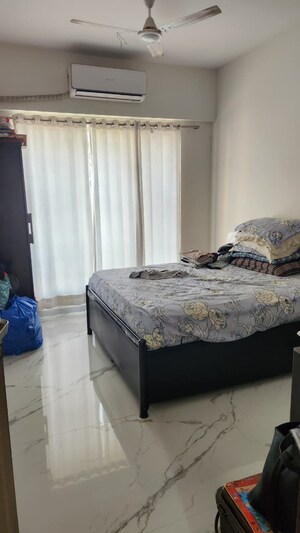Bedroom in 2 BHK Apartment at Vikhroli East – for Sale