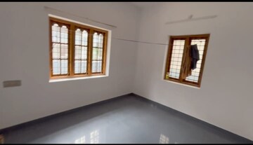Room in 4 BHK Independent House at Kuttoor – for Sale