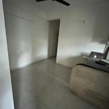 Room in 2 BHK Apartment at GLS Arawali Homes Phase 2, Sohna Sector 4 – for Rent