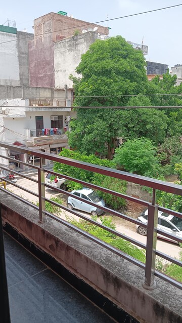 Balcony in 1 BHK Builder Floor at Palm Residency Chhatarpur, Chattarpur – for Rent