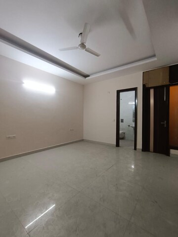 Room in 2 BHK Builder Floor at Chattarpur – for Rent