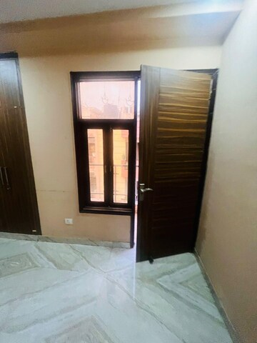 Room in 2 BHK Independent House at Chattarpur – for Rent