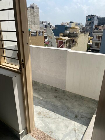 Balcony in 1 BHK Builder Floor at Ansal Palam Triangle, Palam Vihar Extension – for Rent
