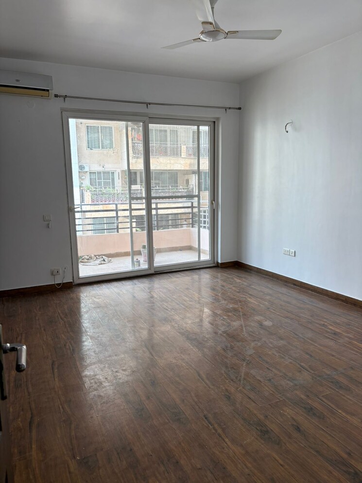 Room, puri-pranayam 4 Bedroom 2257 Sq.Ft. Apartment In Sector 82 Faridabad 9101102