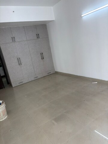 Room in 4 BHK Apartment at Puri Pranayam, Sector 82 – for Rent