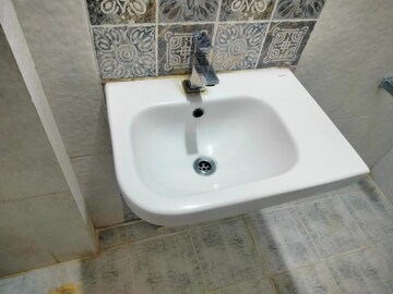 Bathroom in 2 BHK Apartment at Kohinoor Tinsel Town Phase 2, Hinjewadi – for Rent