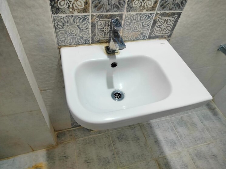 Bathroom, kohinoor-tinsel-town-phase-2 2 Bedroom 786 Sq.Ft. Apartment In Hinjewadi Pune 9101118