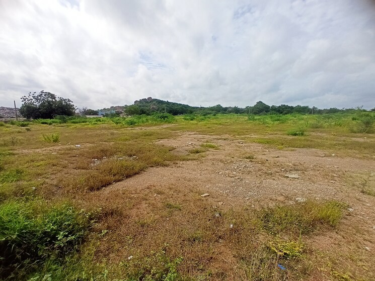 undefined, lake-view-shravika Commercial Land 5 Acre In Vattinagulapally Hyderabad 9101119