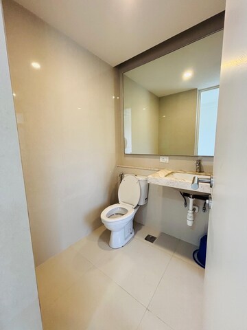 Team Area in 3 BHK Apartment at Hiranandani Fortune City, New Panvel – for Rent