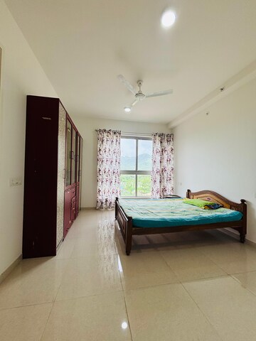 Bedroom in 3 BHK Apartment at Hiranandani Fortune City, New Panvel – for Rent