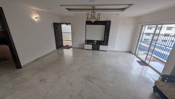 Room in 4 BHK Apartment at Sunshine Apartment Singasandra, Singasandra – for Rent