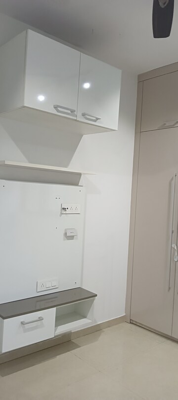 Furnished Amenities in 2 BHK Apartment at Dombivli East – for Rent