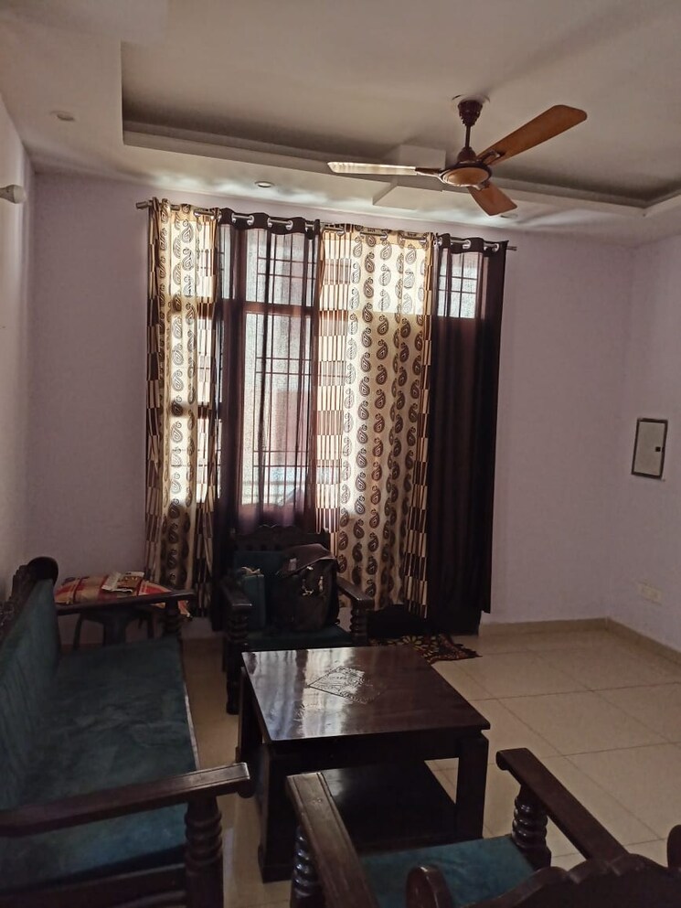 Living Room, pir machalla 2 Bedroom 1000 Sq.Ft. Builder Floor In Pir Machalla Zirakpur 9101181