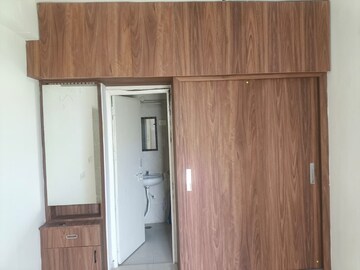 Room in 2 BHK Apartment at Signature The Millennia 2, Sector 37d – for Rent