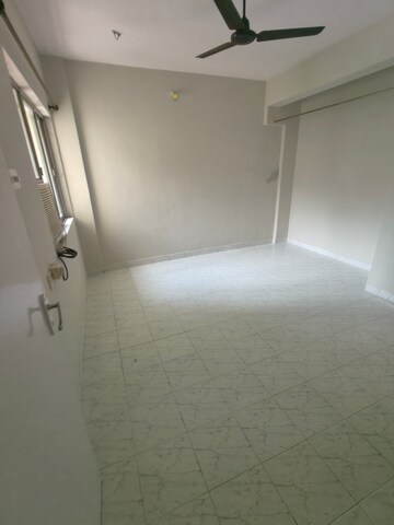 Room in 2 BHK Apartment at Happy Valley, Manpada – for Rent