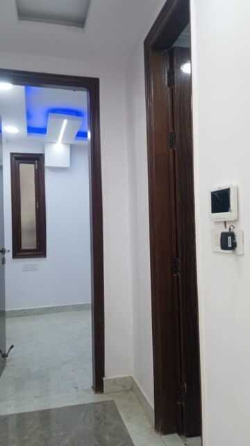 Building Lobby in 3 BHK Builder Floor at Govindpuri – for Sale
