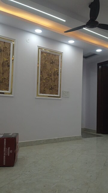 Room in 3 BHK Builder Floor at Govindpuri – for Sale