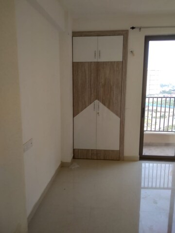 Room in 2 BHK Apartment at Kiara Residency, Sushant Golf City – for Rent