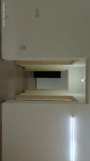 Furnished Amenities in 3.5 BHK Apartment at KLJ Greens, Sector 77 – for Sale