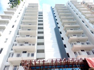 3.5 BHK Apartment For Sale in KLJ Greens, Sector 77