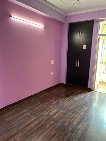 Room in 3 BHK Apartment at SCC Heights, Raj Nagar Extension – for Sale