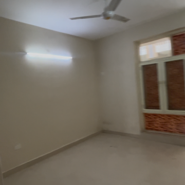 Room in 3 BHK Apartment at TDI The Grand Retreat, Sector 88 – for Rent