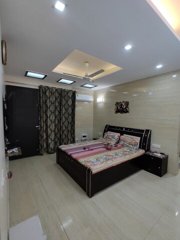 Bedroom in 4 BHK Builder Floor at South City 2 – for Sale