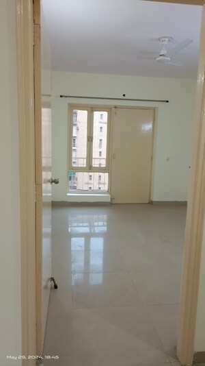 Room in 3.5 BHK Apartment at KLJ Greens, Sector 77 – for Sale