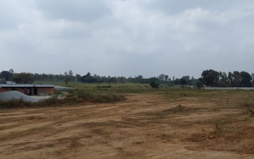 Plot For Sale in Old Madras Road